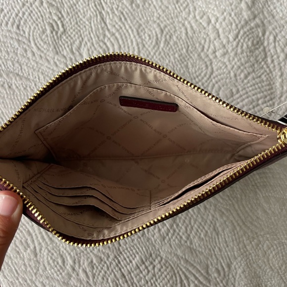 Michael Kors Wristlet - Picture 5 of 6